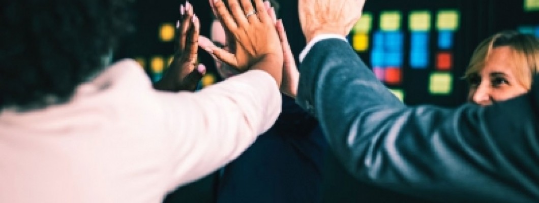Award Ideas to Recognize Top Performing Employees Award Ideas to Recognize Top Performing Employees